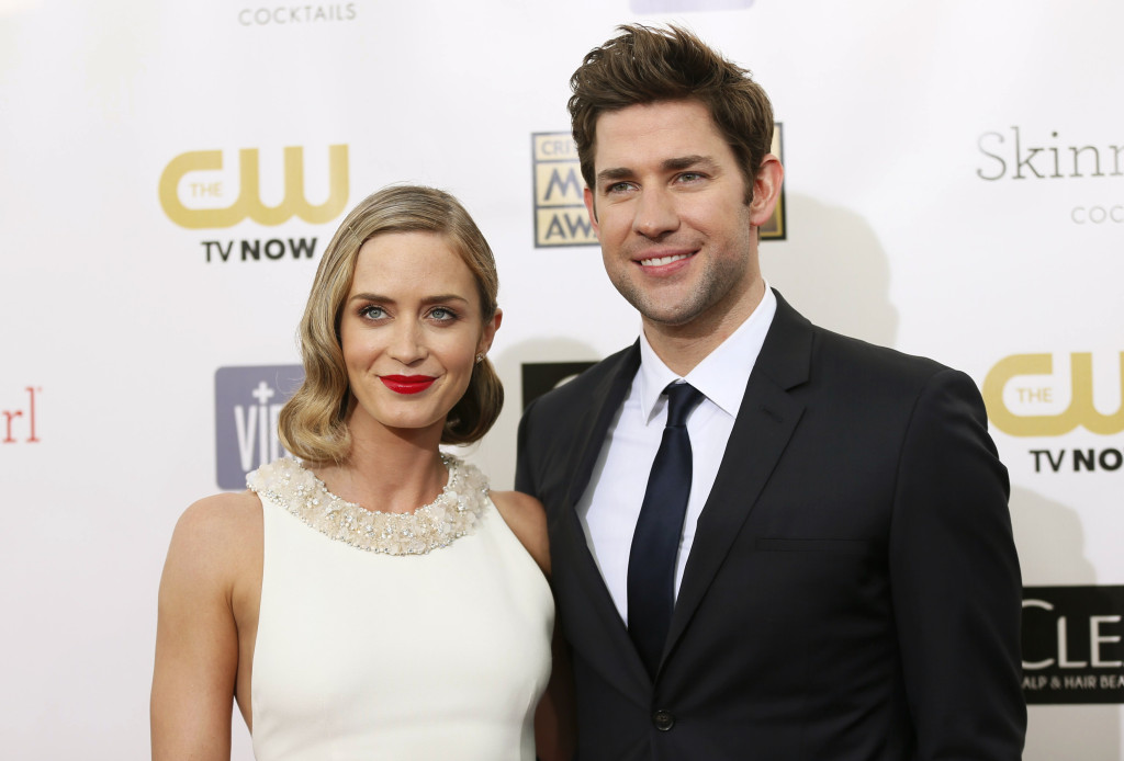 Actress Emily Blunt and actor John Krasinski pose on arrival at the 2013 Critic's Choice Awards in Santa Monica, California January 10, 2013. REUTERS/Danny Moloshok (UNITED STATES - Tags: ENTERTAINMENT) - RTR3CAV5