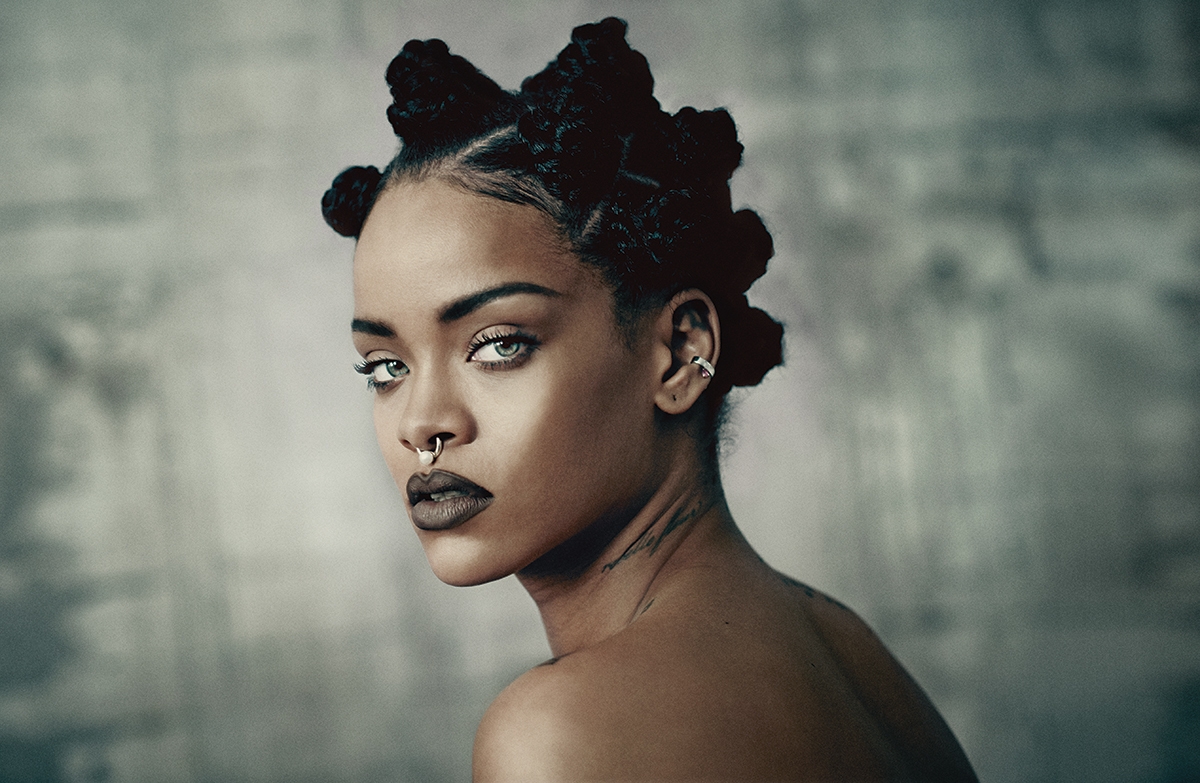rihanna-rocks-the-cover-of-i-ds-music-issue-body-image-1422796786