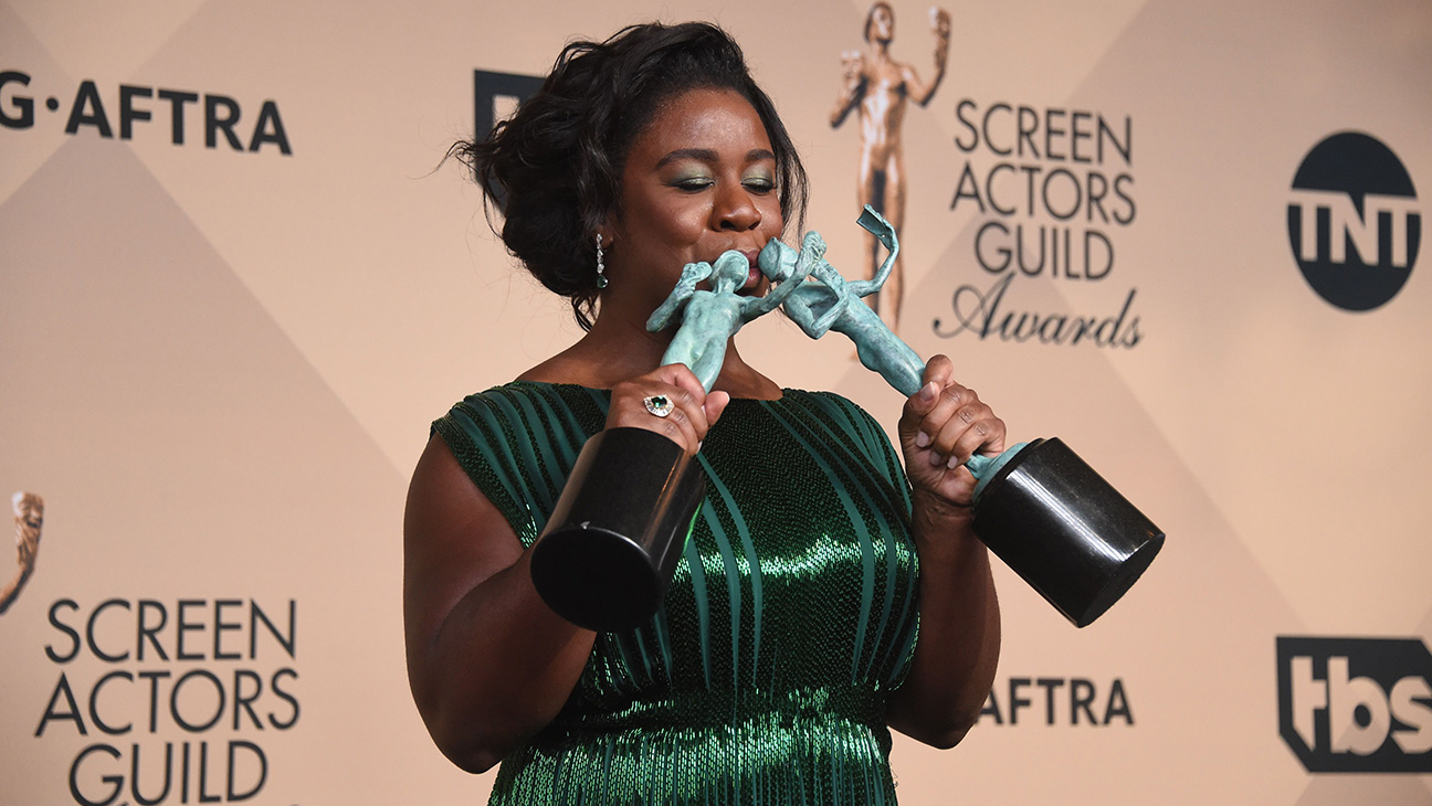 Actress Uzo Aduba poses in the press room at the 22nd Annual Screen Actors Guild Awards at The Shrine Auditorium on January 30, 2016 in Los Angeles, California.  AFP PHOTO/FREDERIC J. BROWN / AFP / FREDERIC J. BROWN        (Photo credit should read FREDERIC J. BROWN/AFP/Getty Images)