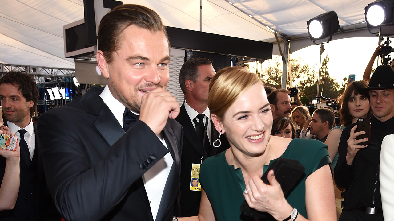 LOS ANGELES, CA - JANUARY 30: Actors Leonardo DiCaprio (L) and Kate Winslet attend The 22nd Annual Screen Actors Guild Awards at The Shrine Auditorium on January 30, 2016 in Los Angeles, California. 25650_013 (Photo by Dimitrios Kambouris/Getty Images for Turner)