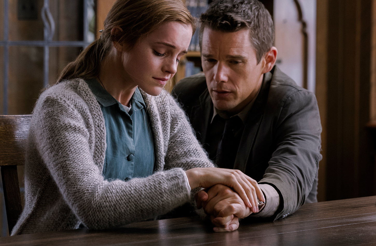 regression-official-trailer-starring-emma-watson-and-ethan-hawke-001
